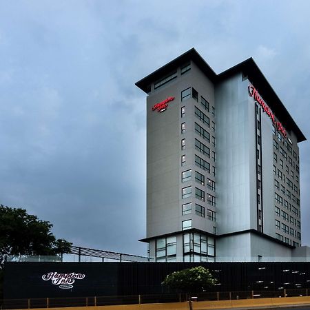Hampton Inn And Suites San Luis Potosi Slp מראה חיצוני תמונה