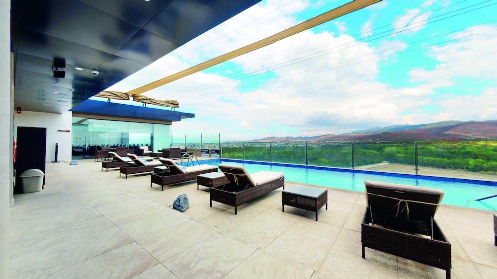 Hampton Inn And Suites San Luis Potosi Slp מראה חיצוני תמונה