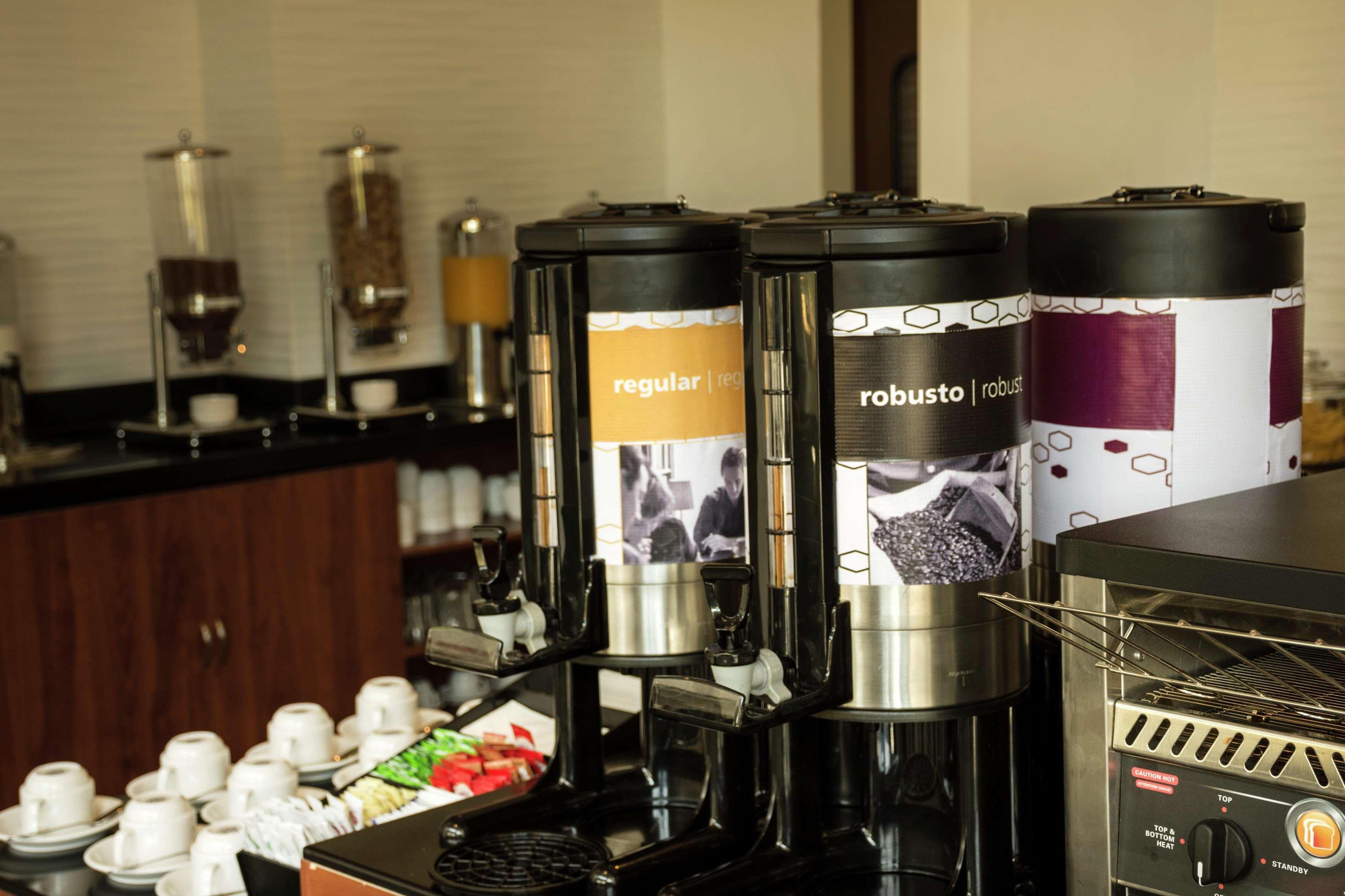 Hampton Inn And Suites San Luis Potosi Slp מראה חיצוני תמונה